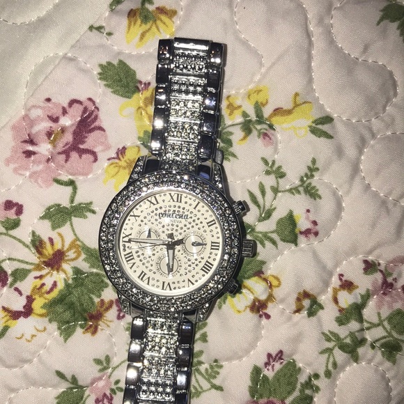 Watch - Picture 3 of 4